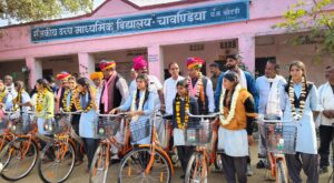 विधायक मीणा ने चावंडिया विद्यालय में की साइकिल वितरण करोड़ो के विकास कार्यों के लोकार्पण, उद्घाटन व शिलान्यास किये