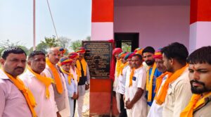 नवगठित सोपुरा जाटों का ग्राम पंचायत का शुभारंभ  सवाईपुर से अलग होकर बनी नई ग्राम पंचायत  शिव परिवार की तस्वीर को बिठाया कुर्सी पर